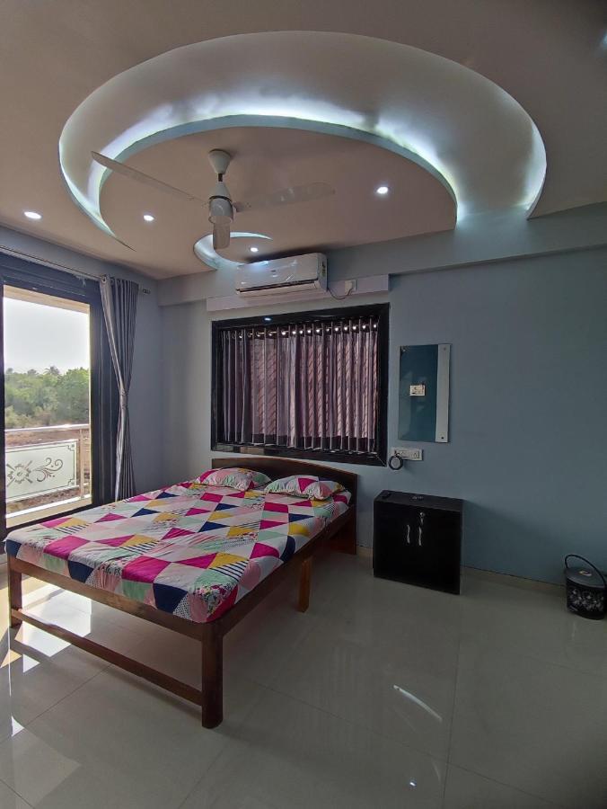 Sukhakarta Holiday Home 阿里巴格 外观 照片