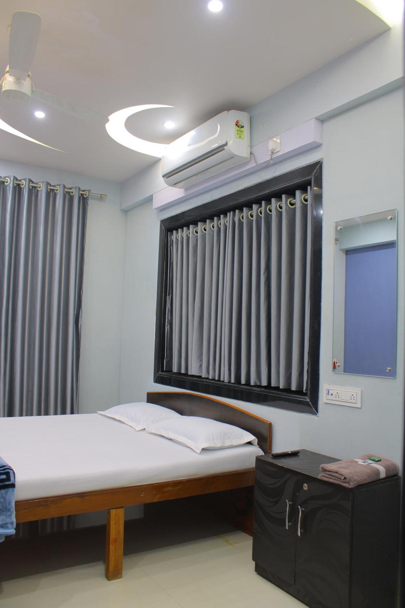 Sukhakarta Holiday Home 阿里巴格 外观 照片