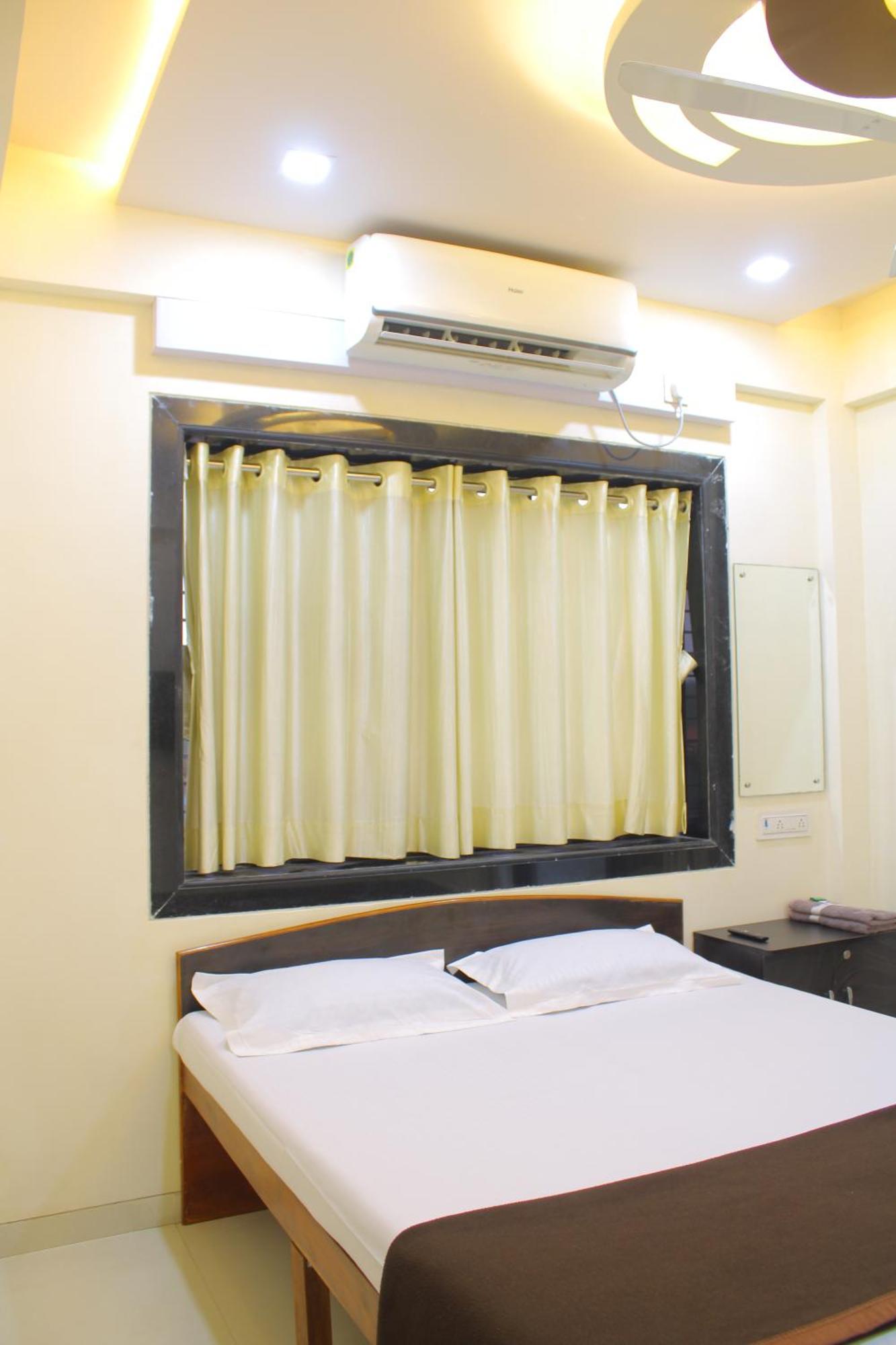 Sukhakarta Holiday Home 阿里巴格 外观 照片